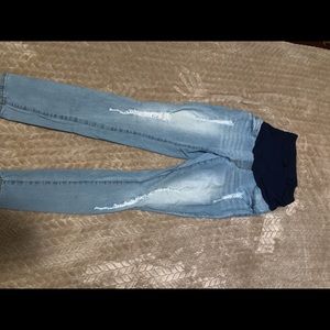 Light wash maternity jeans